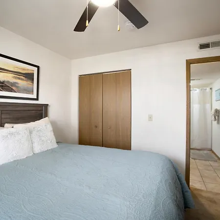 Walk-In, No Stairs Condo, Pets Welcome, 4 Mins To Silver Dollar City, 14 Mins To Ball Park Of America, Amazing Ozark Mountian Views Branson Exterior photo